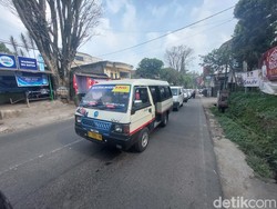 Ada 1.200 Unit Angkot di KBB, Dishub: Cuma 600-an yang Berizin