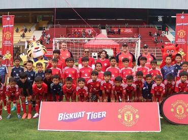 img-title Manchester United Soccer School Bersama Biskuat Wujudkan Mimpi Anak Indonesia