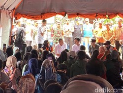 Gibran Tinjau Lokasi Bencana Pergerakan Tanah di Sukabumi