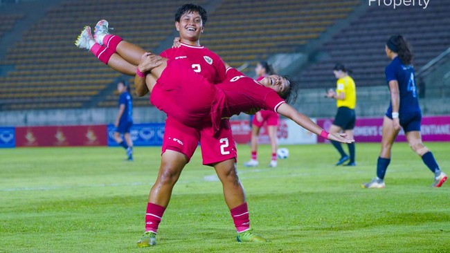 Erick Thohir merasa bahagia Timnas Putri Indonesia berhasil meraih gelar juara Piala AFF Wanita 2024 yang merupakan kualifikasi ASEAN Women Championship 2025.