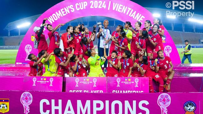 FOTO: Timnas Putri Indonesia Cetak Sejarah Juara Piala AFF Wanita 2024