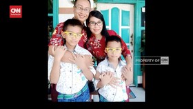 VIDEO: Pasutri dan 2 Anak Ditemukan Tewas di Rumah, 1 Anak Lain Kritis