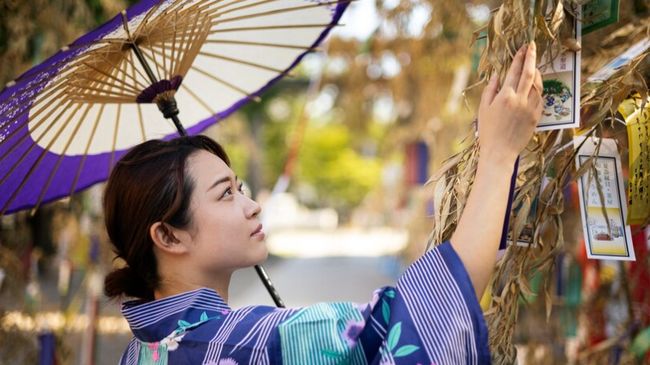 Jepang Punya 8 Tradisi Unik saat Tahun Baru, Makanan Khas hingga Tas Keberuntungan!