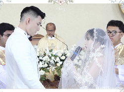 Penuh Haru, Vior Berlinang Air Mata saat Ucap Janji Nikah dengan Vincent