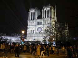 Video: Antusiasme Warga Paris Saksikan Pembukaan Kembali Katedral Notre-Dame