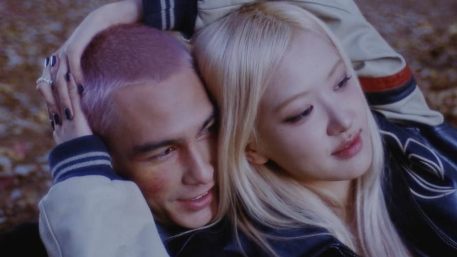 Video klip Rose BLACKPINK 'toxic till the end' Video klip Rose BLACKPINK 'toxic till the end'