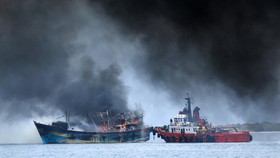 Kapal Terbakar di Perairan Banten, 12 ABK Dievakuasi