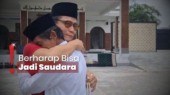 Bakal Berangkat Umrah, Sunhaji Peluk Gus Miftah dan Minta Maaf