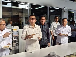 Menteri P2MI Bicara Peluang Mahasiswa Kerja Profesional di LN