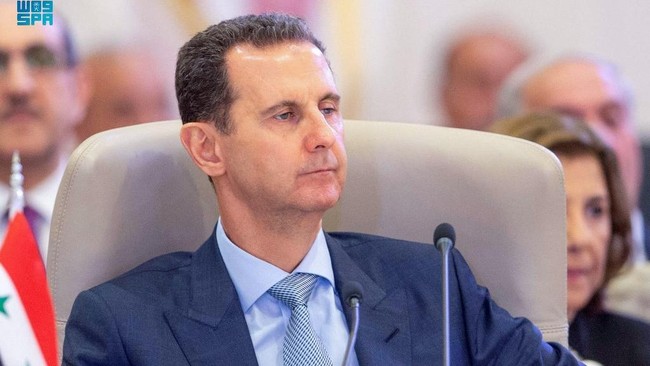 Militer Suriah memberitahukan para personel pemerintahan Presiden Bashar Al Assad telah berakhir setelah pemberontak berhasil menduduki ibu kota Damaskus.