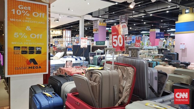 Pesta diskon Transmart Full Day Sale kembali lagi besok, Minggu (9/11). Yuk, bersiap belanja karena diskon besar ini berlaku di semua toko se-Indonesia.