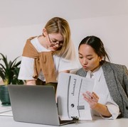 7 Cara Perempuan Saling Mendukung di Tempat Kerja agar Tetap Termotivasi