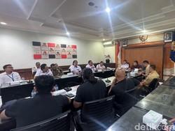 Dishub dan Aplikator Bahas Kendaraan Sewa Pelat Luar di Bali