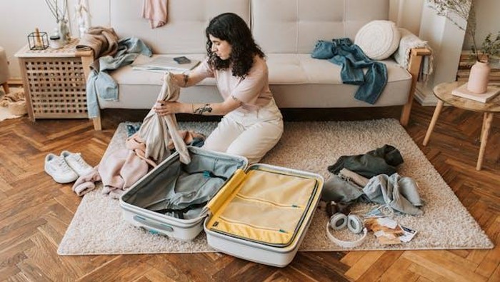 Jangan Tinggalkan Koper di Lantai Kamar Hotel, Ini Alasannya