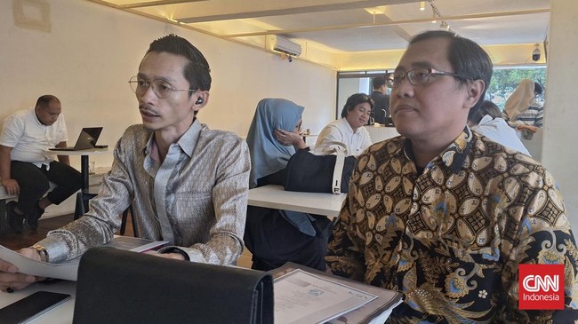 Pemilik klinik Ria Beauty klaim memiliki 33 sertifikat terkait perawatan kecantikan yang diterbitkan oleh lembaga dalam negeri maupun luar negeri.
