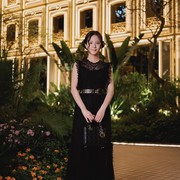 Potret Pesona Glamor Jisoo BLACKPINK yang Memikat di Acara Opening Dior Gold House Bangkok