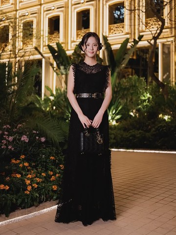 Potret Pesona Glamor Jisoo BLACKPINK yang Memikat di Acara Opening Dior Gold House Bangkok