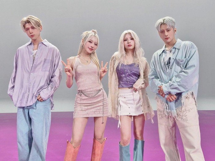 KARD/ Foto: x.com/KARD_Official