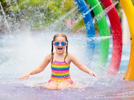 7 Rekomendasi Waterpark dan Kolam Renang Terdekat di Bekasi untuk Menikmati Liburan Bersama Keluarga