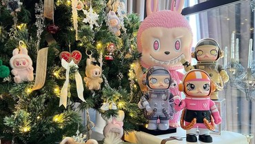 img-title Potret Pohon Natal Unik di Rumah Lisa BLACKPINK yang Dipenuhi Labubu
