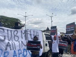 Aliansi Santri Jalanan Jogja Tolak Gus Miftah Mundur dari Utusan Presiden