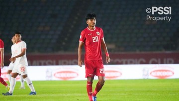 Update Eksklusif Olahraga CNN : Hasil Babak I Indonesia vs Myanmar U-19: Kaka Cetak Gol Cantik