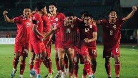 Piala AFF: Hujan Gol, Indonesia vs Laos Imbang di Babak Pertama