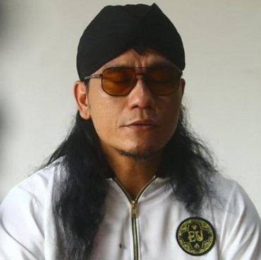 Keluarga Bongkar Kebohongan Gus Miftah yang Ngaku Keturunan Kiai Hasan Besari