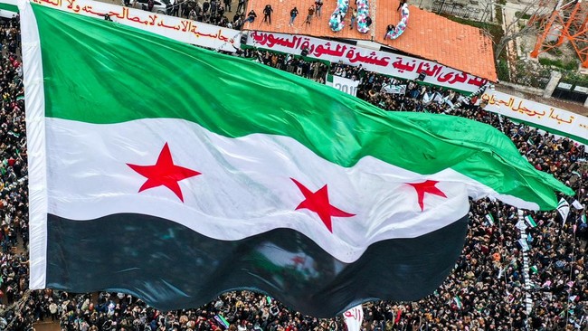 Baik Rusia dan Iran merupakan sekutu utama Assad sejak dimulainya perang saudara di Suriah pada tahun 2011.
