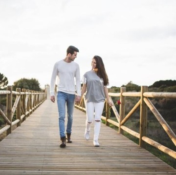 LDR: Antara Cinta dan Jarak, Bisakah Bertahan Lama?