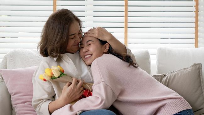 Sudah mempersiapkan hadiah untuk ibu tersayang? Jika belum, berikut CNNIndonesia.com berikan beberapa rekomendasi kado Hari Ibu.