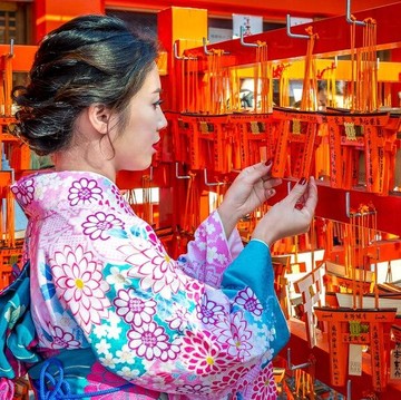 7 Ide Oleh-oleh Unik Khas Jepang untuk Orang Terkasih, Dijamin Suka!