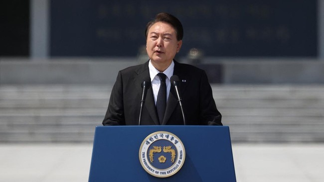 Presiden Korea Selatan Yoon Suk Yeol membenarkan darurat militer sebagai cara melindungi negara dengan menyebut warga China menjadi mata-mata.