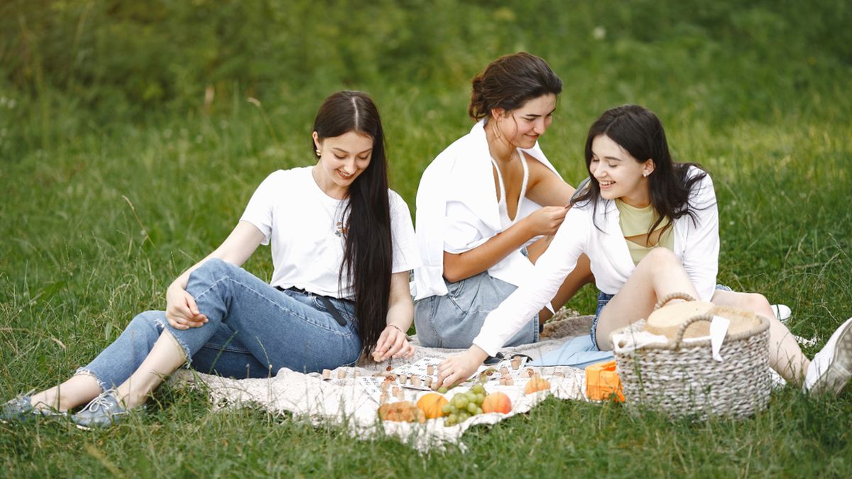 1 Agutus Hari Apa? Saatnya Rayakan National Girlfriends Day