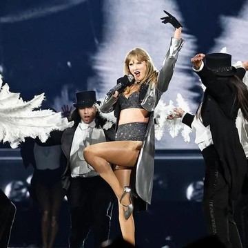 Konser Eras Tour Berakhir, Taylor Swift Bagikan Bonus Rp3 Triliun ke Kru