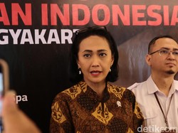 Wamen P2MI Tak Masalah Naik Angkutan Umum: Bisa Hemat Waktu Ketika Macet