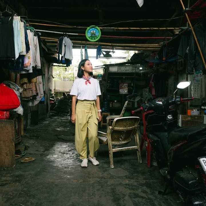 <p>Hal ini dilakukan Andien untuk memberitahu anak-anaknya bahwa esensi manusia juga terletak pada kemampuan dan kemauan untuk terus belajar, walaupun kondisinya serba terbatas. (Foto: Instagram@andienaisyah)</p>
