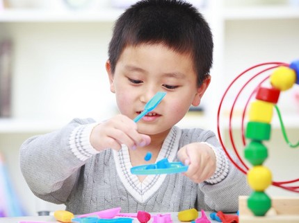 5 Cara Mengasuh Otak Anak Agar Cerdas Menurut Psikolog Lulusan Stanford