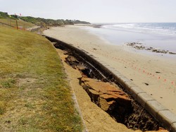 Gegara Erosi, Pantai Ikonik Australia Ditutup Sementara