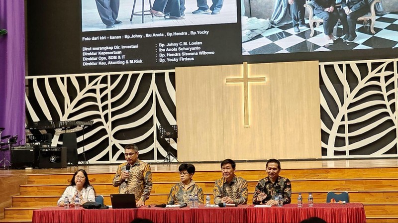 InvestasiKu sukses mengadakan sosialisasi edukasi terkait Dana Pensiun juga pengelolaan keuangan ke Aula Lt. 6 SMAK PENABUR Gading Serpong, Tangerang. Acara ini dihadiri oleh oleh para guru juga karyawan BPK Penabur agar dia tambahan siap pada menghadapi finansial kedepannya. InvestasiKu sukses mengatur sosialisasi edukasi terkait Dana Pensiun lalu pengelolaan keuangan di Aula Lt. 6 SMAK PENABUR Gading Serpong, Tangerang. Acara ini dihadiri oleh oleh para guru serta karyawan BPK Penabur agar merekan lebih besar siap pada menghadapi finansial kedepannya. (Dok. InvestasiKu)