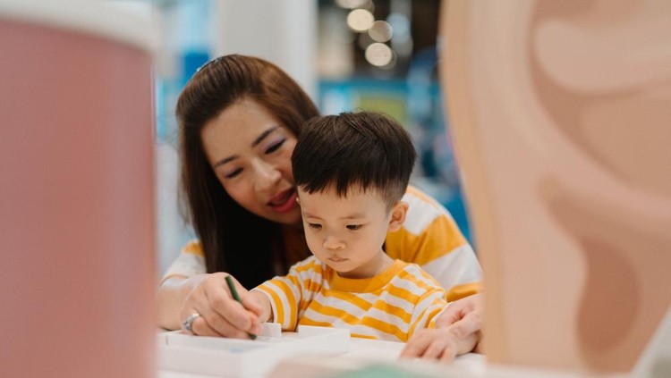 Kunjungan peserta Bebelac Tummyversity ke National Museum of Nature and Science Tokyo