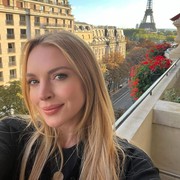 Rahasia Kulit Awet Muda Lindsay Lohan Diungkap Dokter Kulitnya, Seperti Apa?