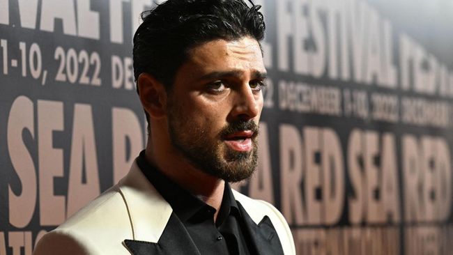 Pihak Michele Morrone merespons rumor yang menyebut dirinya berkencan dengan Megan Fox.