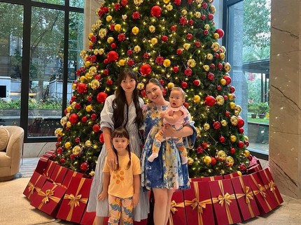7 Potret Anak Jessica Mila dan Asmirandah Saling Gemas Main Bareng