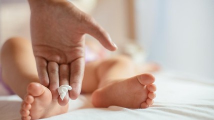 10 Rekomendasi Salep yang Ampuh Hilangkan Gatal di Kulit Anak