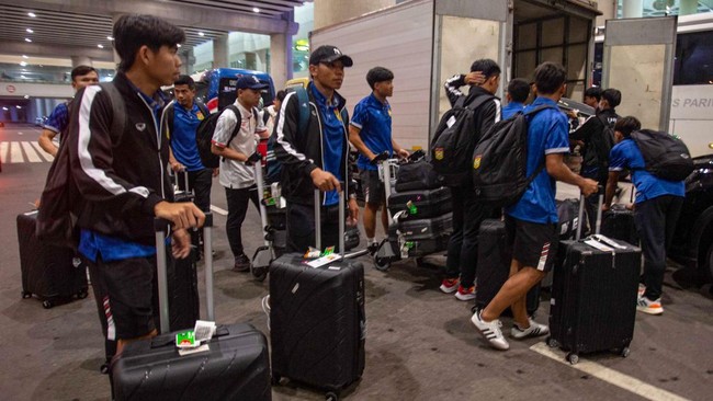 Pemain Laos Phetdavanh Somsanid mengaku kelelahan akibat perjalanan jauh ke Indonesia. Tapi ia enggan menjadikan itu alasan tampil maksimal di Piala AFF 2024.