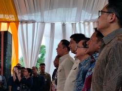 Duet AHY-Ara Tengok Rumah Subsidi di Serang