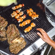 6 Cara Mengatasi Kolesterol Tinggi Usai Kalap Makan Daging di Malam Tahun Baru
