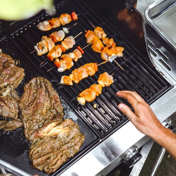 6 Cara Mengatasi Kolesterol Tinggi Usai Kalap Makan Daging di Malam Tahun Baru