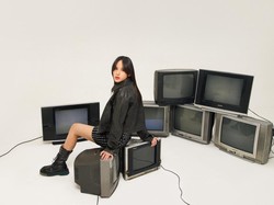 Lirik Lagu Unfinished - Dinda Ghania